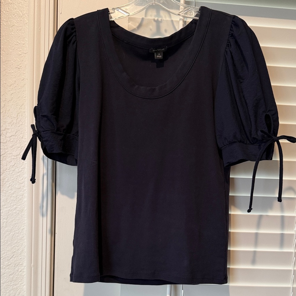 Ann Taylor Navy Puff Sleeve Top